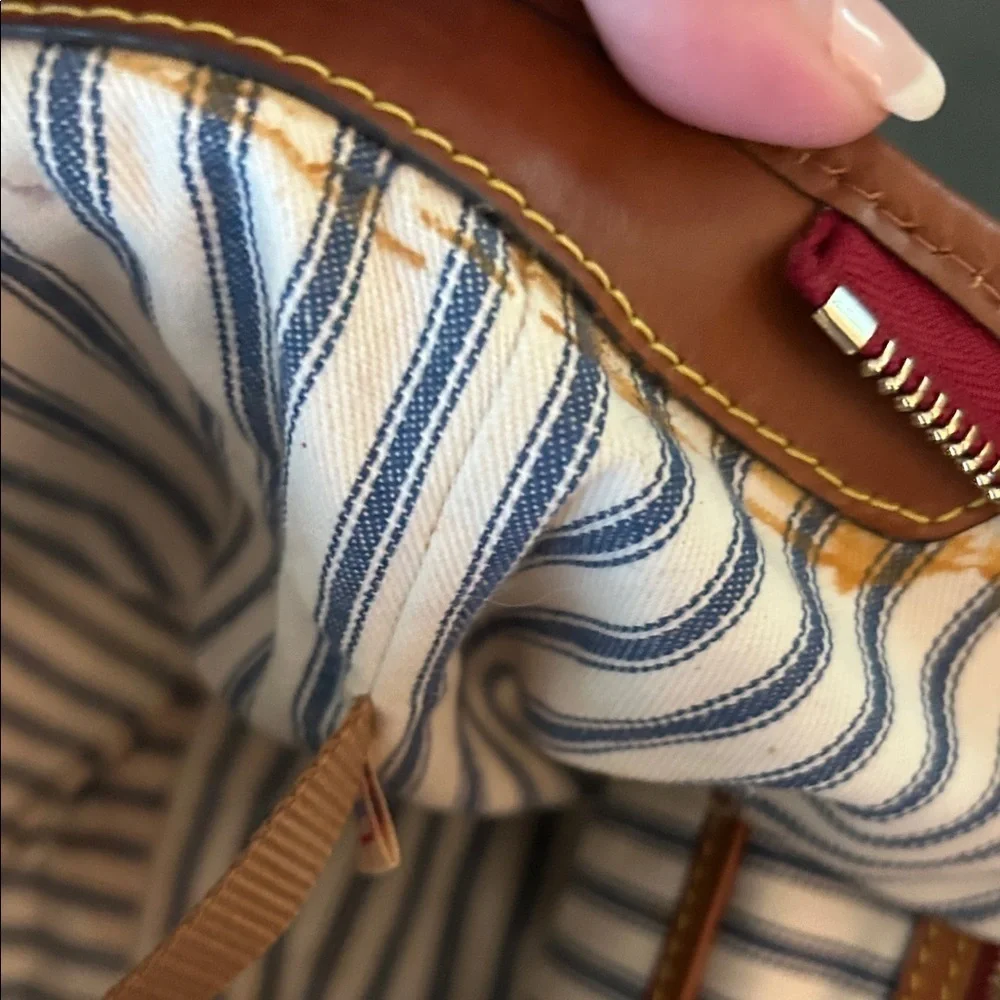 Authentic Dooney and Bourke camel Wayfarer large convertible Tote Bag